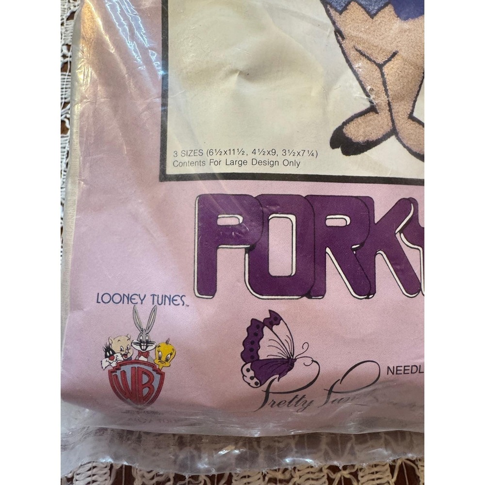 Pretty Punch Looney Tunes Porky Pig Embroidery Kit Pink Vintage 1987 Retro - Picture 3 of 8